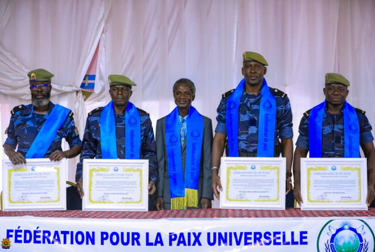 Célébration de la journée mondiale de l’environnement: des gendarmes élevés au rang d’Ambassadeurs de la paix par l’ONG  Fédération pour la Paix Universelle (FPU)