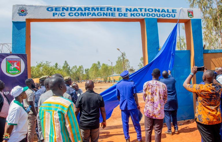 Renforcement du lien Armée-Nation : un patriote offre une clôture  à la Compagnie de Gendarmerie de Koudougou