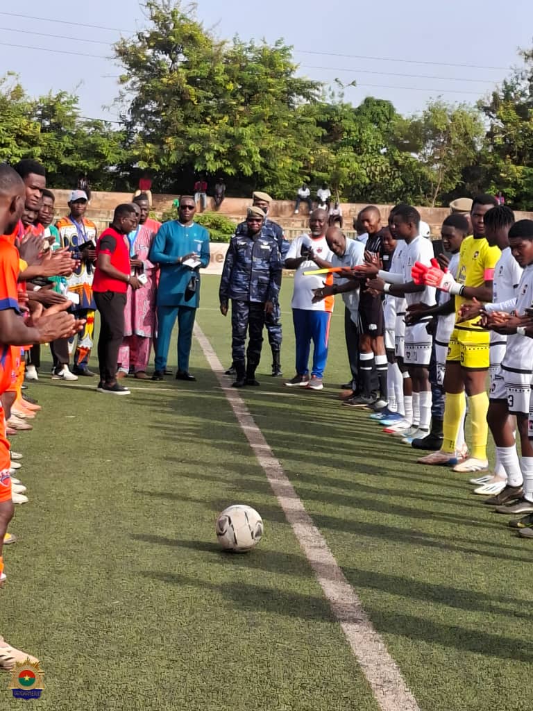 Deuxième Légion de gendarmerie : le commandant de Légion parraine un match du championnat national de football de première division