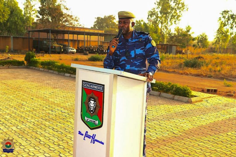 Sixième Légion de Gendarmerie : Première cérémonie de montée des couleurs de l’année 2026.