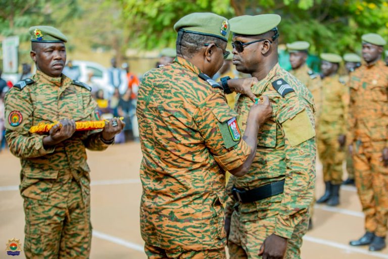 Honneur et reconnaissance : 77 gendarmes décorés pour service rendu à la Nation