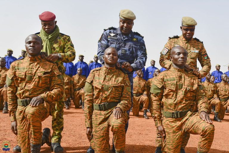 Ecole Nationale des Sous-Officiers de la Gendarmerie : la 53ème promotion présentée au drapeau.
