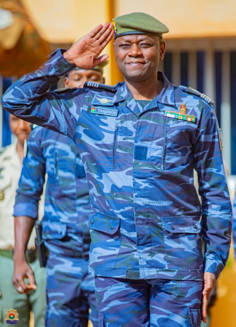 VISITE PÉDAGOGIQUE DE L’AMGN À LA GENDARMERIE NATIONALE : DES ÉLÈVES OFFICIERS EN IMMERSION AU CŒUR DES UNITÉS D’ÉLITE